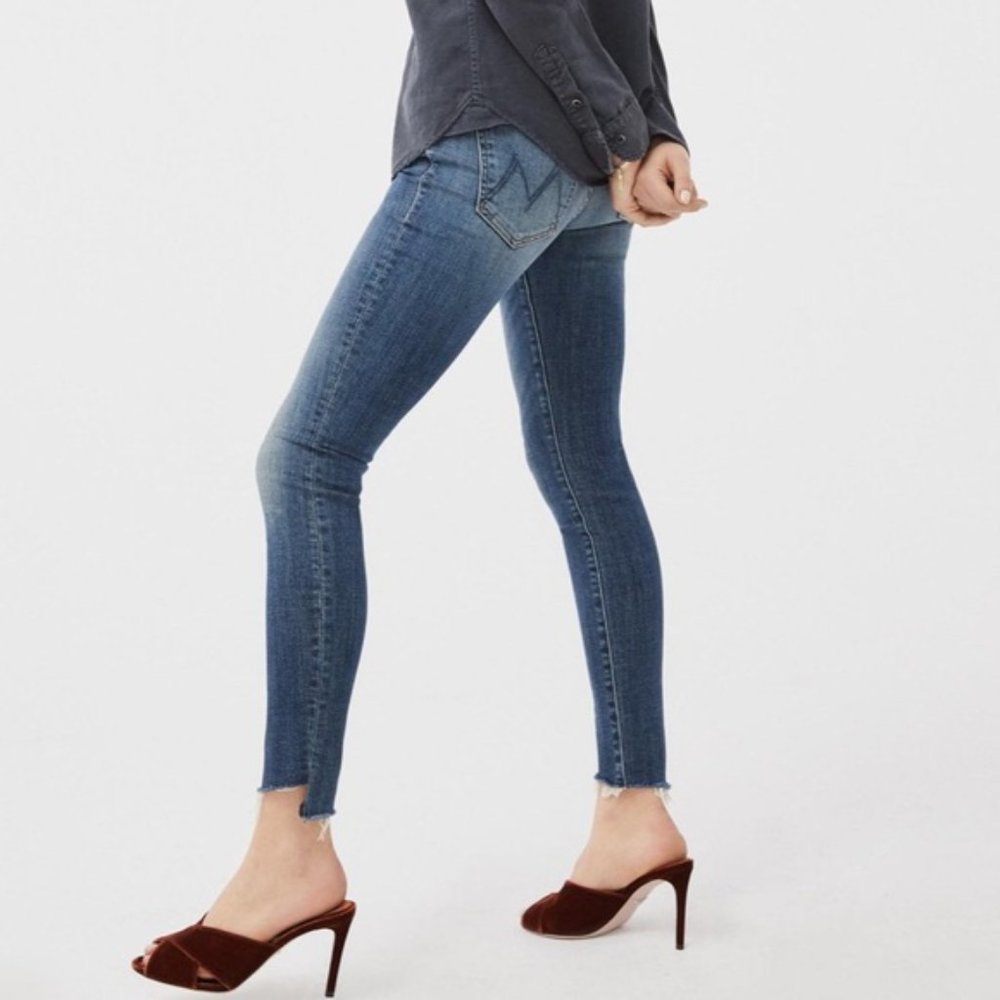 MOTHER Looker Ankle Step Fray Jeans in CAN'T LEAVE IT ALONE SIZE 26 - Picture 2 of 14